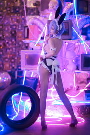 [Foto de COSER de una celebridad de Internet] La bloguera de anime Feng Jiangjiang v - Rem Bunny Girl