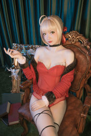 [COS Welfare] สาวน่ารักหน้าอกใหญ่ Yao Shao you1 - Nero Never Night Rose