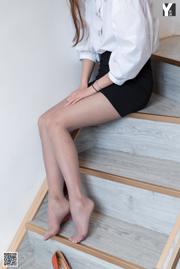 [IESS异思趣向] Model: Wanping "Puff Sleeves Are Sexy" Black Silky Feet