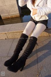 Sisi «Bottes en soie blanche Plus» [丝 SIEE] No.036