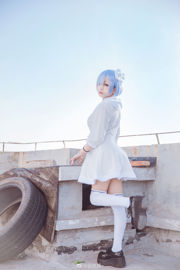 [COS phúc lợi] Hina Jiao - Rem White Dress