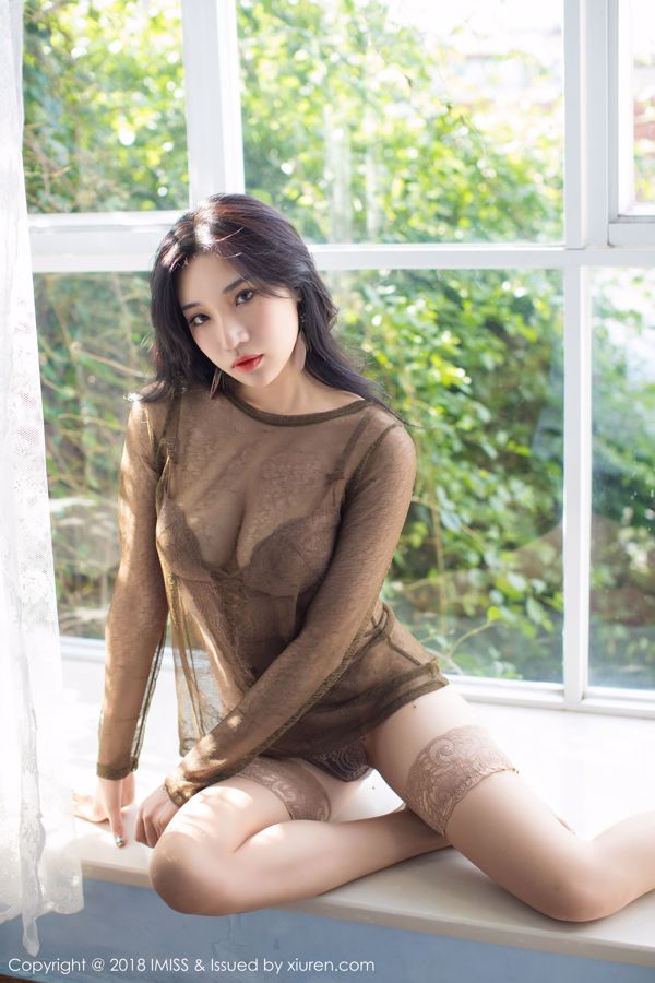 [丽 柜 Ligui] Model Xixi "Pantyhose di dalam Mobil"